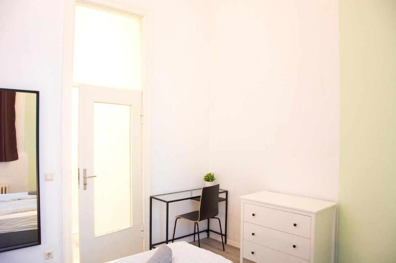 Moabit Family Apartment เบอร์ลิน ภายนอก รูปภาพ