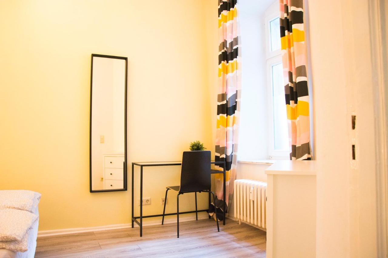 Moabit Family Apartment เบอร์ลิน ภายนอก รูปภาพ