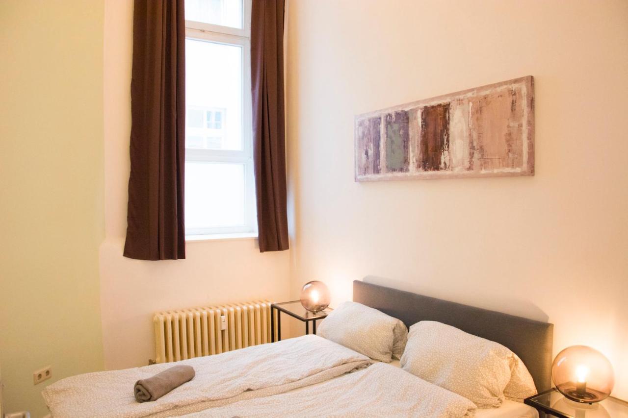 Moabit Family Apartment เบอร์ลิน ภายนอก รูปภาพ